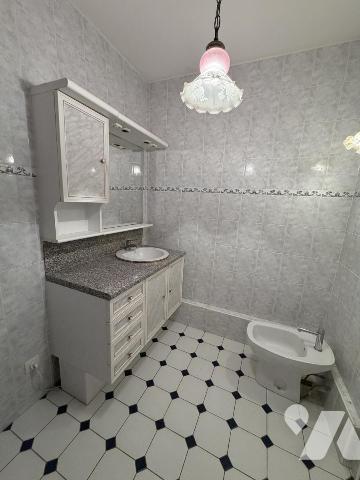 APPARTEMENT T4 AVEC BOX ET CAVE PROCHE ERDRE - TORTIERE