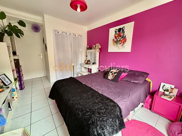Vente
                Appartement78,02 m² - 4 Pièces -
                    NARBONNE (11100)