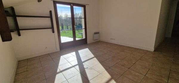 Villa Lezay 7 pièce(s) 150 m2 sur 1 700 m² de terrain