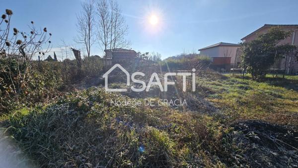 Terrain de 380m2 tout à l'égout plein centre