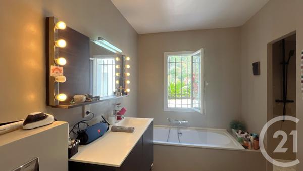 Maison à vendre  6 pièces - 165 m2 LE BEAUSSET - 83