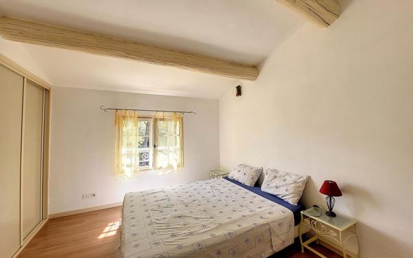 Maison à vendre    6 pièces •  Pujaut