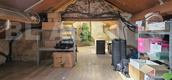 Maison de ville 94 m² sans travaux / Extérieurs clos / Grand GARAGE + Dépendance / Toutes commodités