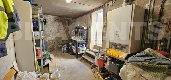 Maison de ville 94 m² sans travaux / Extérieurs clos / Grand GARAGE + Dépendance / Toutes commodités