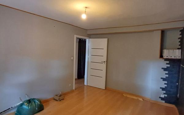 Maison à louer    3 pièces • 77 m2 Moineville