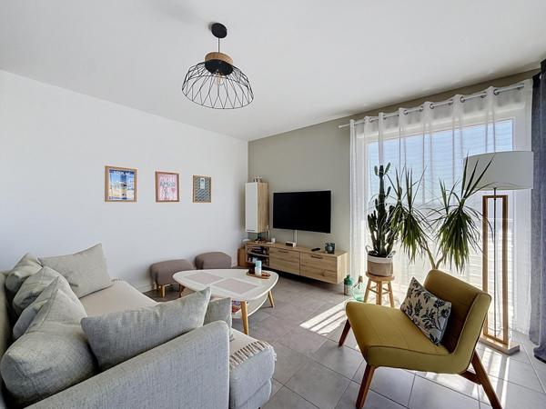 TALENCE – Un T3 lumineux avec grand balcon d’angle, dans un secteur recherché.