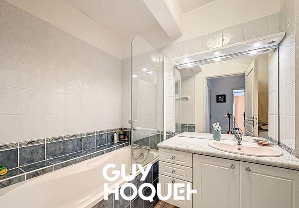 Appartement Centre Ville - Type 3 avec Terrasse Garage et Cave - 71000 MACON