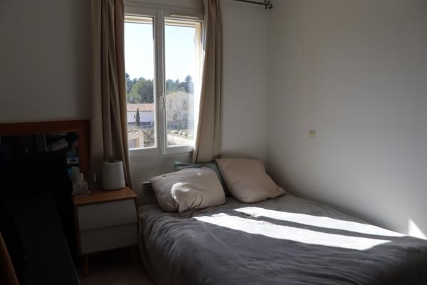 Saint-Saturnin-lès-Apt (84490) Villa avec studio indépendant