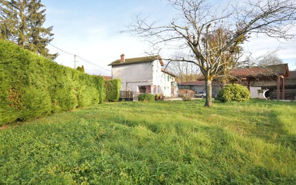 Maison à vendre    8 pièces • 220 m2 Rignieux-le-Franc