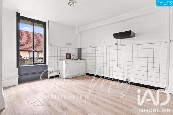 Immeuble à vendre 411 m² Lure