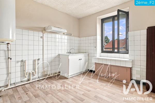 Immeuble à vendre 411 m² Lure