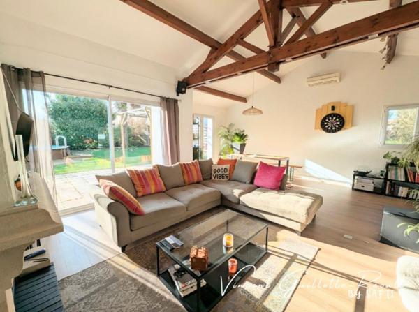 Maison avec Studio 150m² - 7pièces - Garages - Piscine - Terrain 1392m²