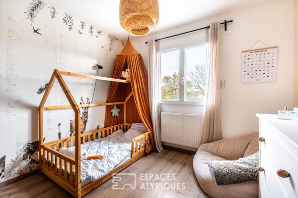 Charmante maison avec terrasse et piscine au coeur des Cheres