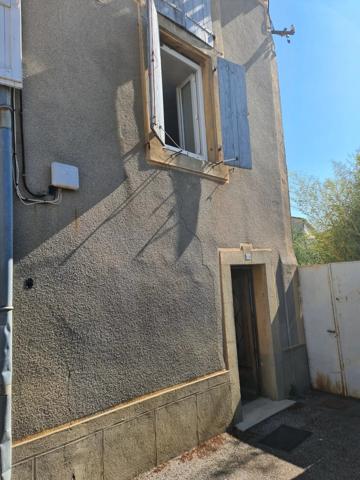 MAISON de Village