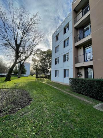Appartement T4 Loué - Traversant avec Exterieur