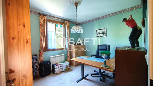 Maison F4 de 82m2 - 3 chambres - garage accolé - proche commerces à pied !