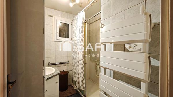 Maison F4 de 82m2 - 3 chambres - garage accolé - proche commerces à pied !