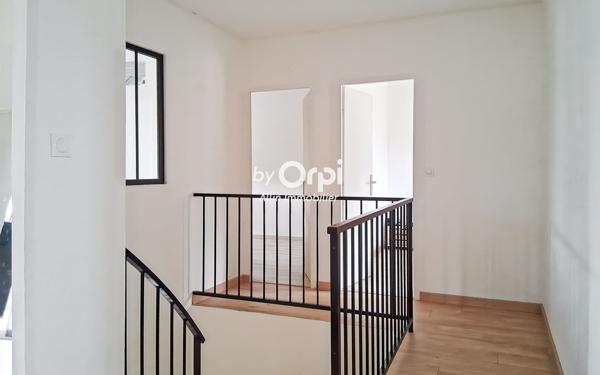 Maison à vendre    5 pièces • 144,66 m2 Domérat