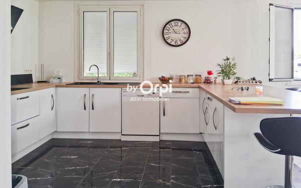 Maison à vendre    5 pièces • 144,66 m2 Domérat