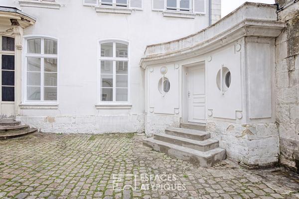 Appartement de caractère dans un ancien hôtel particulier du XVIII siècle Quartier Cathédrale