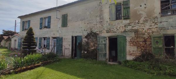 Maison ferme Saintes Rive gauche 88 m²