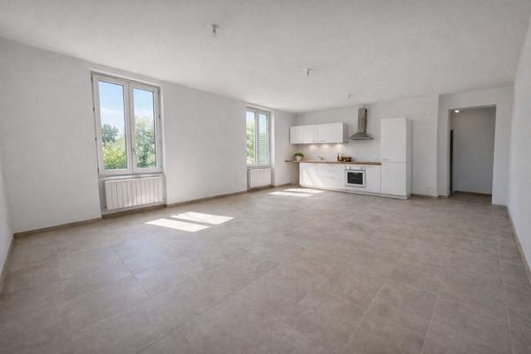 Appartement rénové, lumineux et idéalement situé au coeur de Miribel, aux portes de Lyon