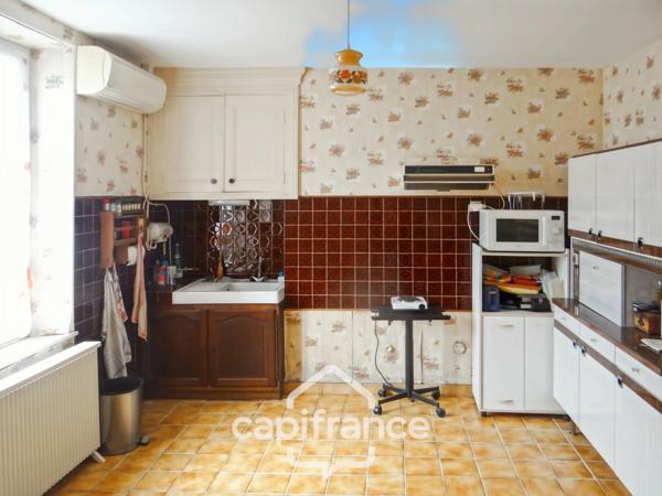 À vendre, maison d’habitation située dans une zone résidentielle