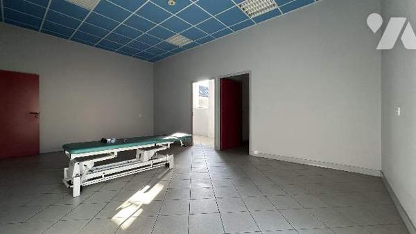 BATIMENT 360 M² environ CENTRE VILLE