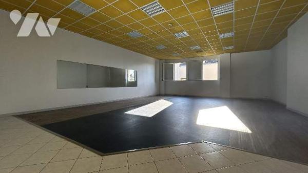 BATIMENT 360 M² centre ville