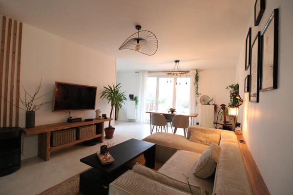 Saint-Martin-d'Hères (38400) Saint Martin d'Hères Jo Blanchon, appartement T3 au 1er étage avec jardin privatif