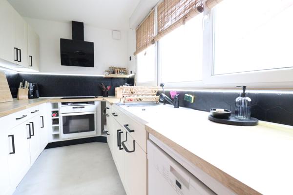 Saint-Martin-d'Hères (38400) Saint Martin d'Hères Jo Blanchon, appartement T3 au 1er étage avec jardin privatif