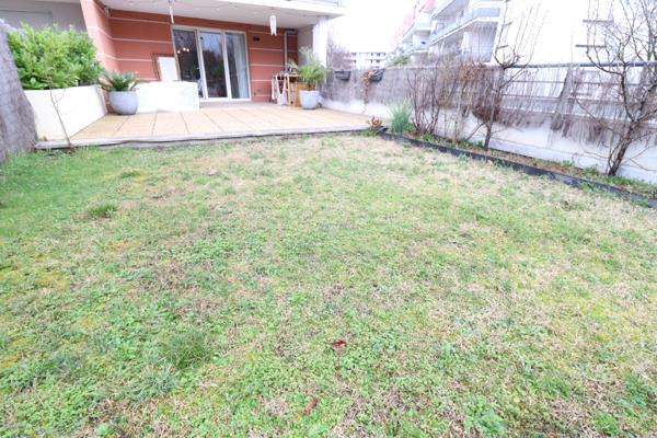 Saint-Martin-d'Hères (38400) Saint Martin d'Hères Jo Blanchon, appartement T3 au 1er étage avec jardin privatif