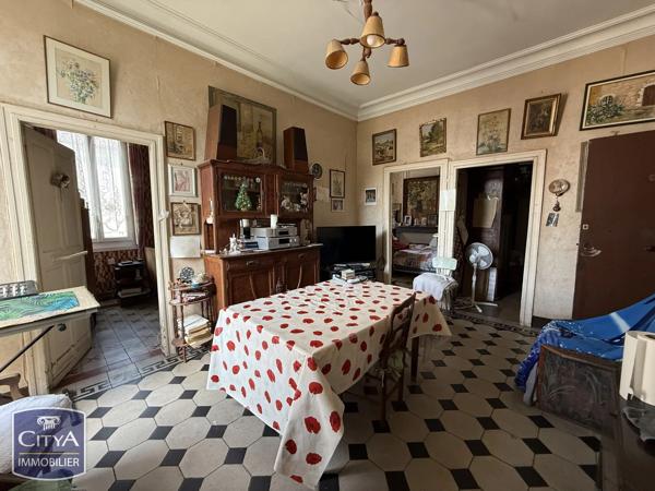 Immeuble à vendre 218.94m² Nîmes (30000)