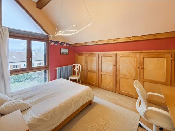 Maison à vendre 9 pièces  (01)
