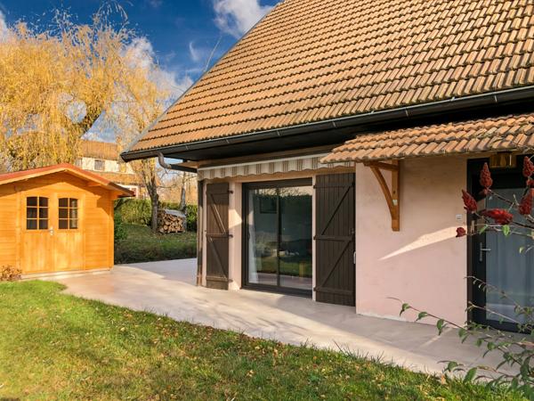 Maison à vendre 9 pièces  (01)