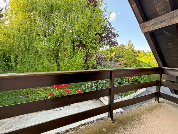 Maison à vendre 9 pièces  (01)