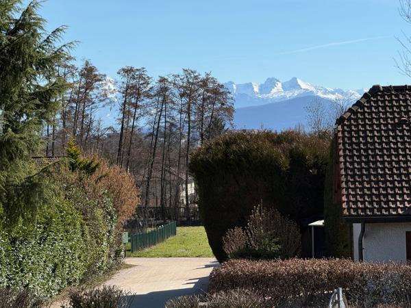 Maison à vendre 9 pièces  (01)