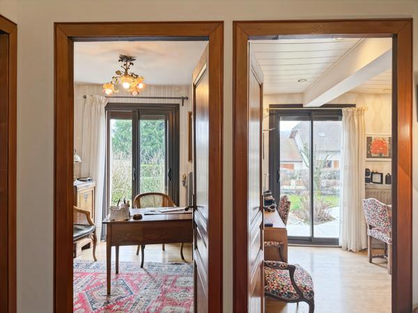 Maison à vendre 9 pièces  (01)
