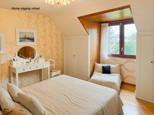 Maison à vendre 9 pièces  (01)