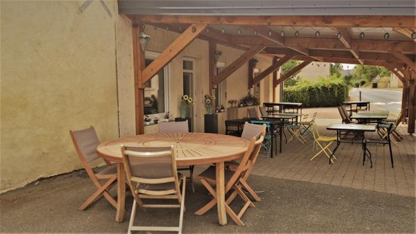 A saisir Fonds de Commerce : Bar, Épicerie, Restaurant – Au Centre Bourg de Billezois (Proche Lapalisse)