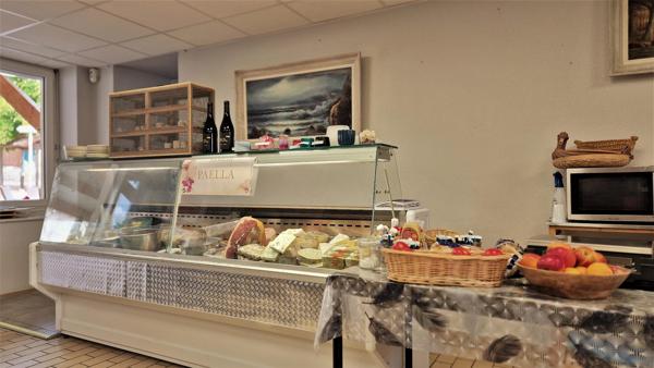 A saisir Fonds de Commerce : Bar, Épicerie, Restaurant – Au Centre Bourg de Billezois (Proche Lapalisse)