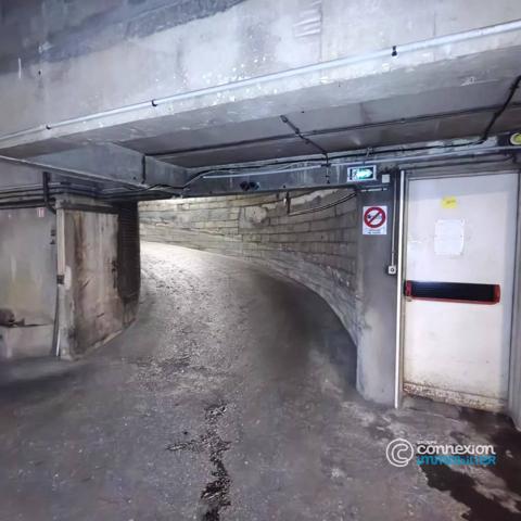 Parking à vendre - Emplacement recherché