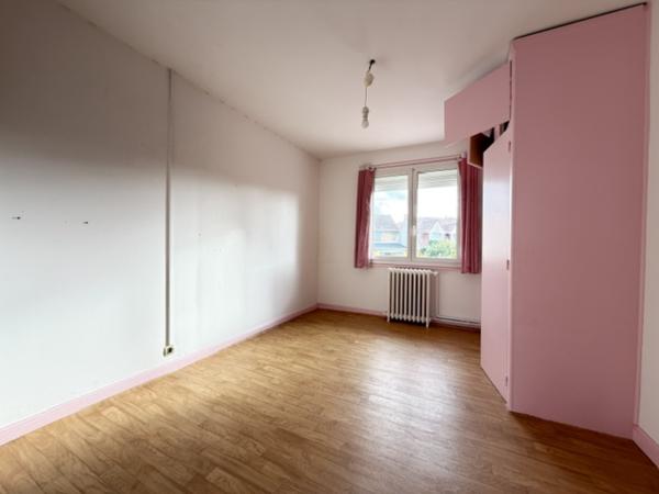 Maison 5 pièce(s) 3 chambre(s) 104 m²