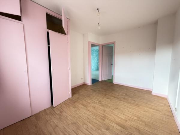 Maison 5 pièce(s) 3 chambre(s) 104 m²