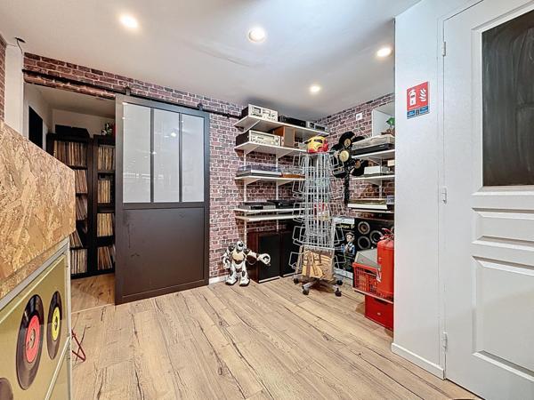 Local commercial idéalement placé à Lamorlaye