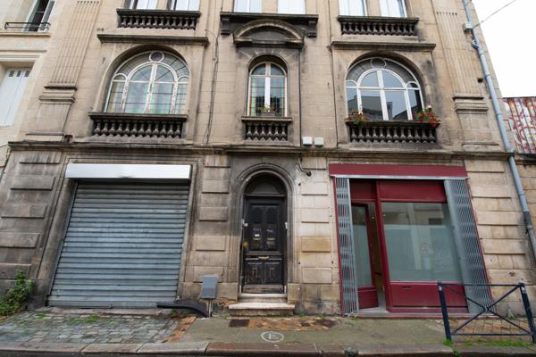 ARCHITECTURE À TRANSFORMER- 1800 -Local commercial Bordeaux Centre - Bordeaux