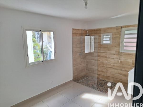 Location appartement 2 pièces 37 m² Saint-Paul