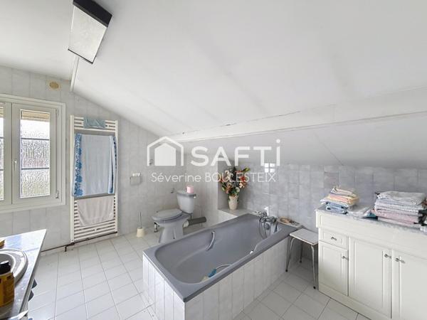 Maison année 30 Ruelle sur Touvre