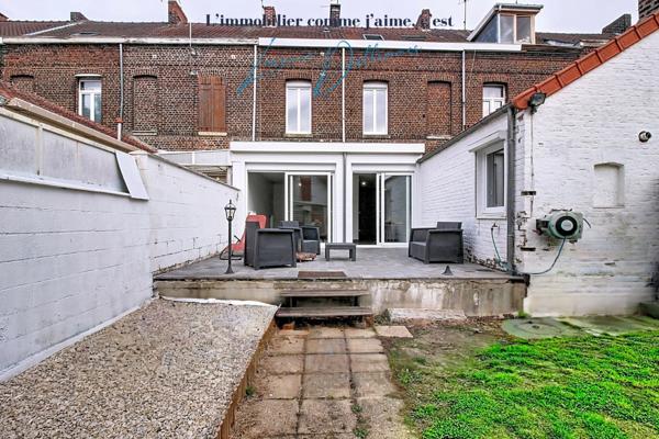 GRANDE MAISON FAMILIALE DE 160m² avec 5 chambres - Jardin - Garage avec porte motorisée– SAINT-AMAND-LES-EAUX – PROCHE GARE ET CENTRE VILLE