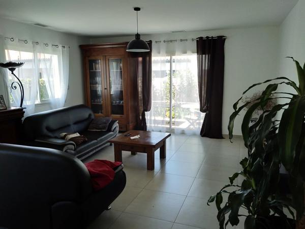 Location                                                      Villa
                        
                     5 pièces                      128 m2                     à Saleilles